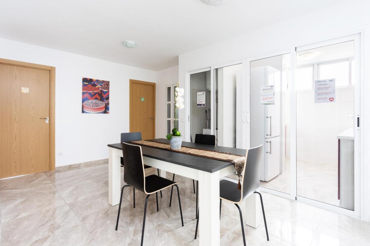 Classbnb - Three Spacious Apartments 150M From The Las Americas Promenade Arona  Exterior photo